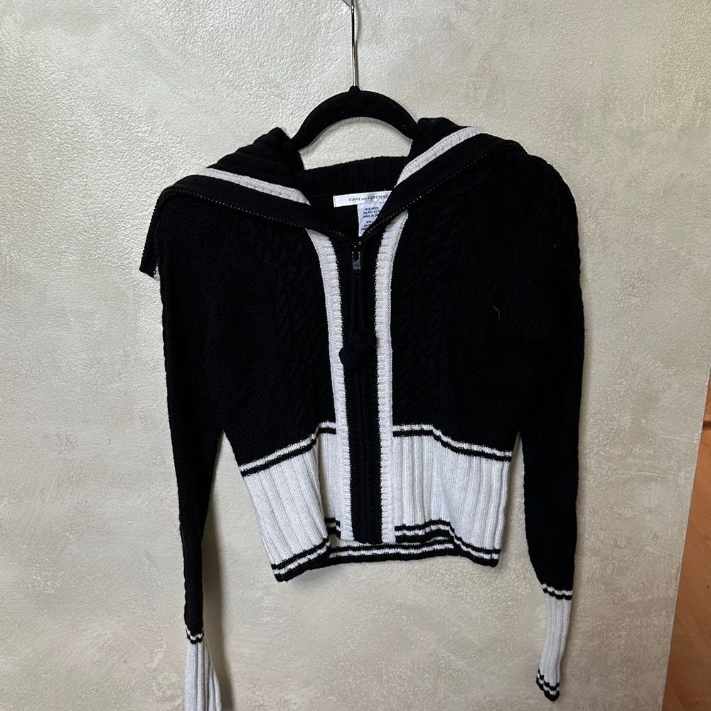 Diane Von Furstenberg Black and White Hooded Cardigan sz medium